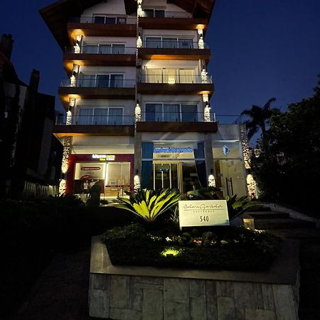 Apartamento Espetacular, 2 Suites, A 30M Da Rua Coberta Gramado Extérieur photo